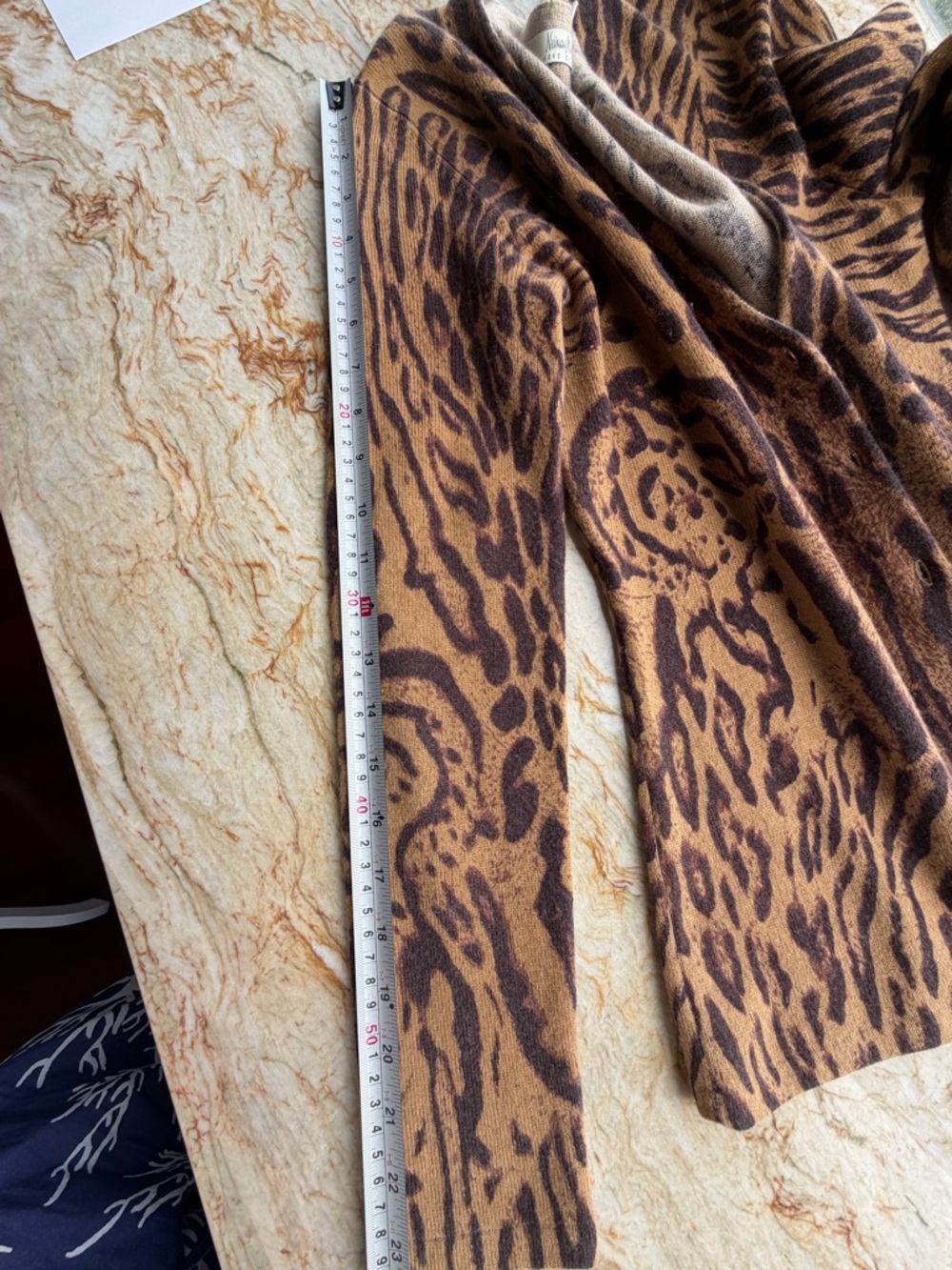 CLOSING CLOSET neiman Marcus Brown and Tan Leopard Print Cardigan - Picture 10 of 12